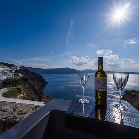 Solstice Luxury Suites Ия Экстерьер фото