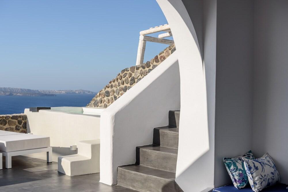 Solstice Luxury Suites Ия Экстерьер фото